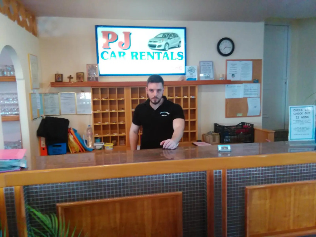 Pantheon Hotel