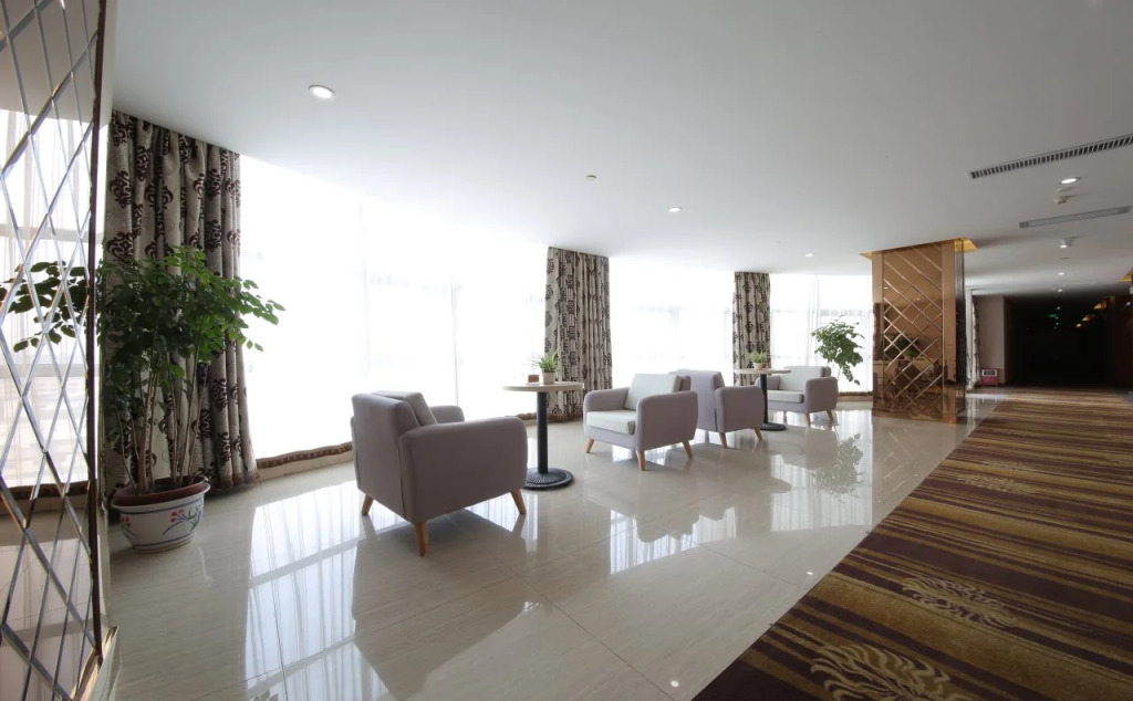 Oubon International Hotel