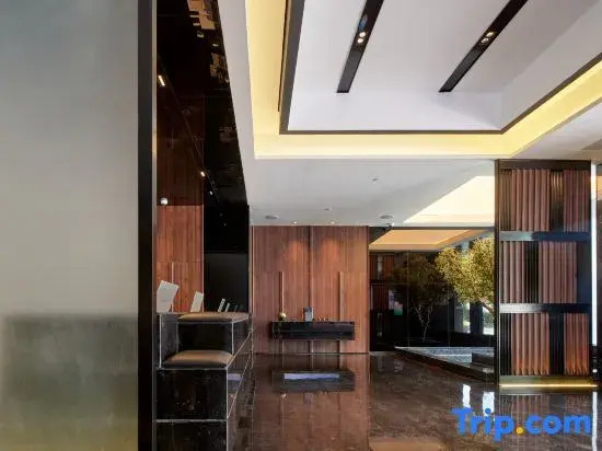 Rongcheng Holiday Hotel  (Shuangliu International Airport Outlet Store)