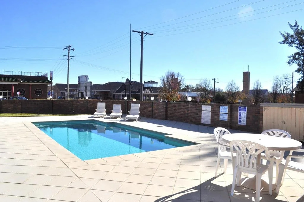 All Travellers Motor Inn