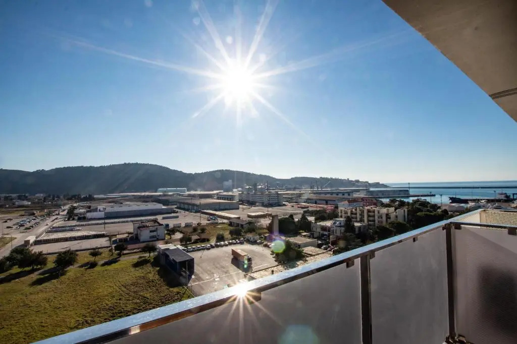 Lovely 4 person apartment with beautiful sea view