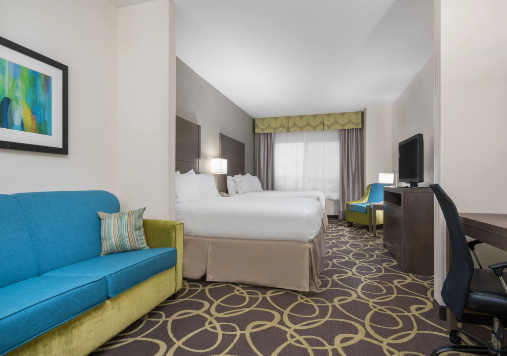 Holiday Inn Express Hotel & Suites Ames by IHG