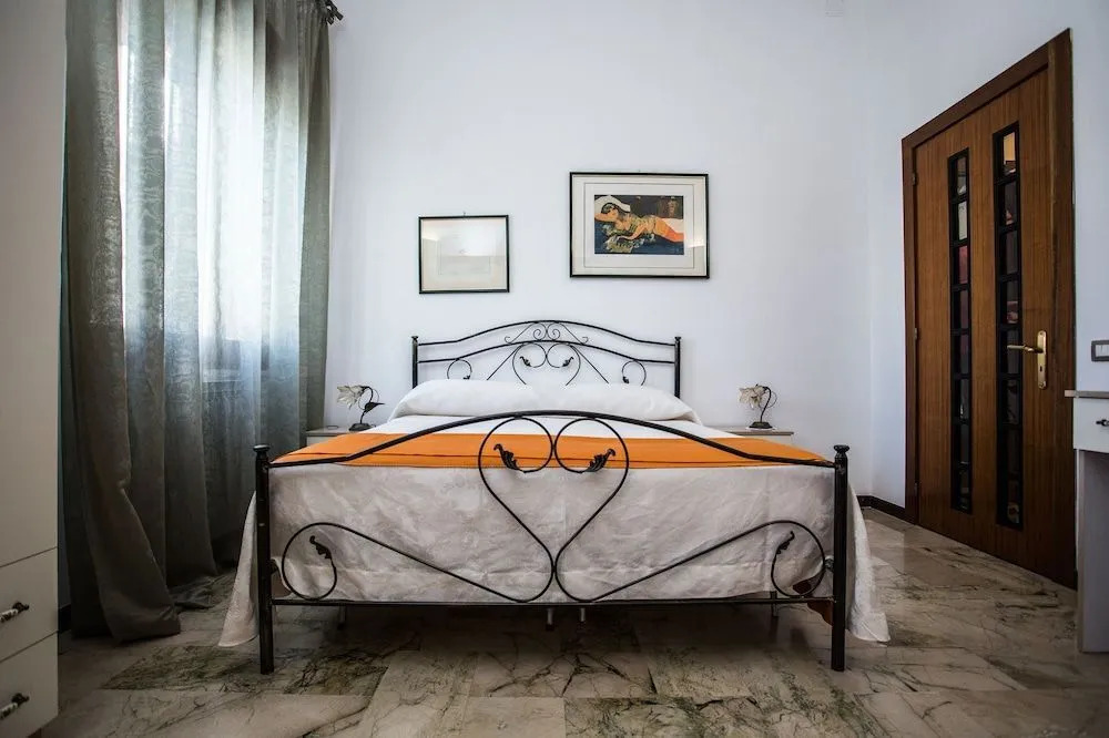 La Porta Di Mare B&B