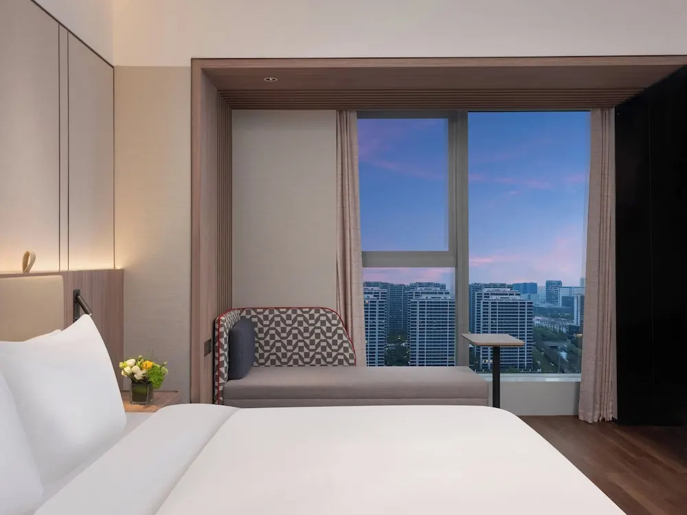 Holiday Inn Express Nanjing Jiangbei Wonhall Mall