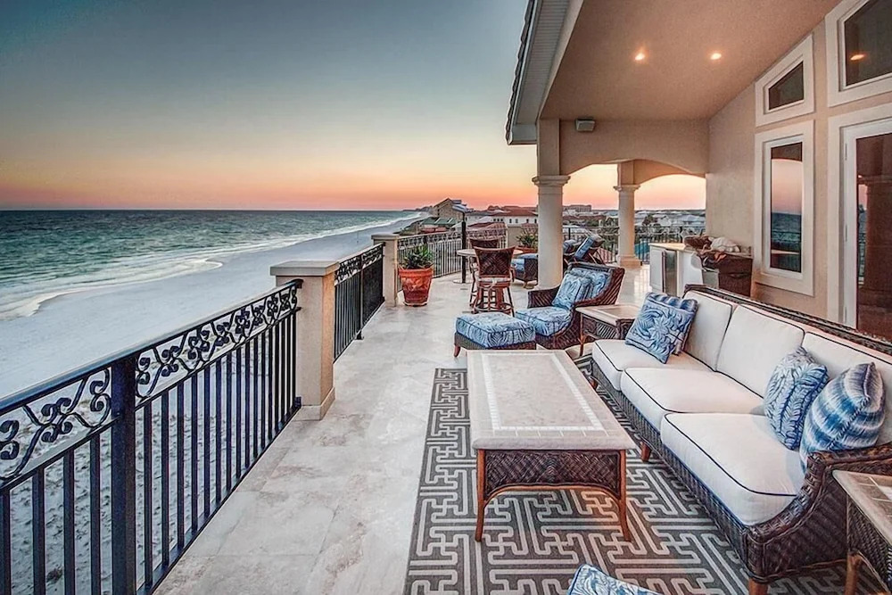Palazzo del Mar 11 Bedroom Holiday Home by Five Star Properties