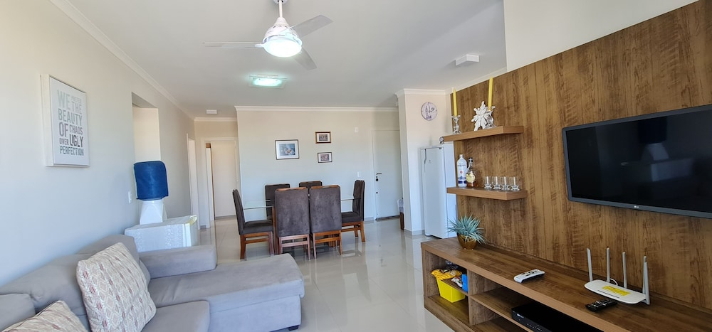 Lindo Apt 03 dormitorios em Bombas 801