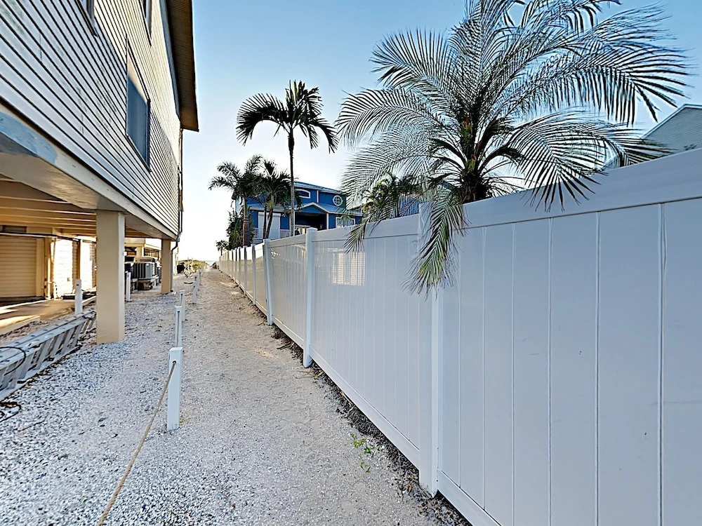 19931 Gulf Blvd Condo Unit 4B 2 Bedrooms 2 Bathrooms Condo
