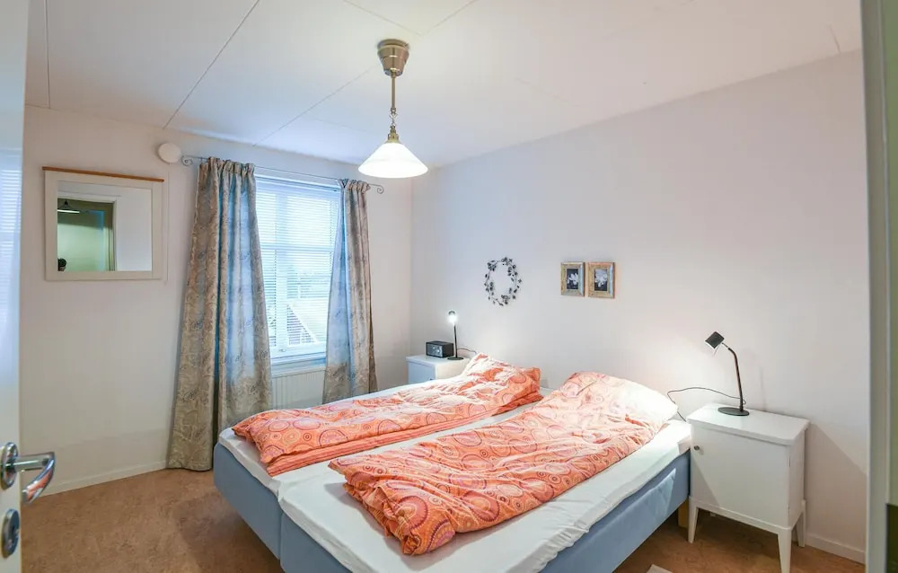Stunning Home in Sjötorp With 3 Bedrooms and Wifi