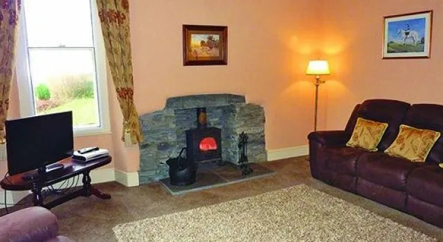 Low Hall Farm