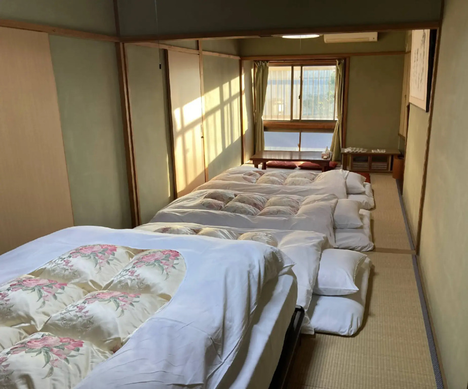 やどや あみ住