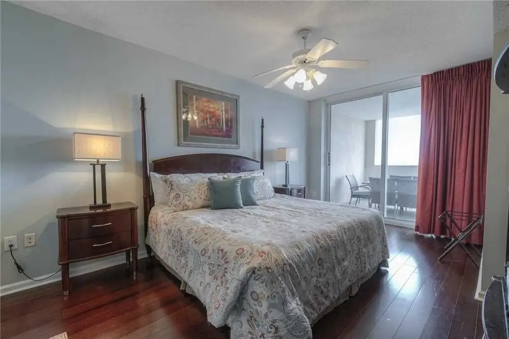 North Tower #809 Condominium 4 Bedrooms 3 Bathrooms Condo
