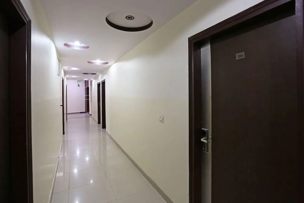 Hotel Luxury Global At Delhi Airport by Global Group