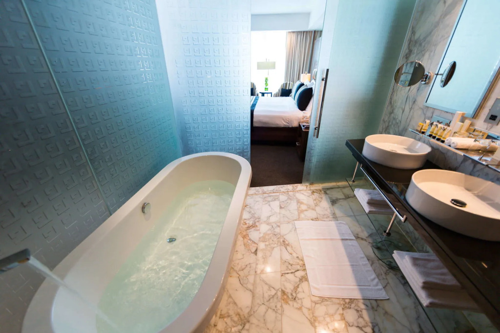 voco - Bonnington Dubai by IHG