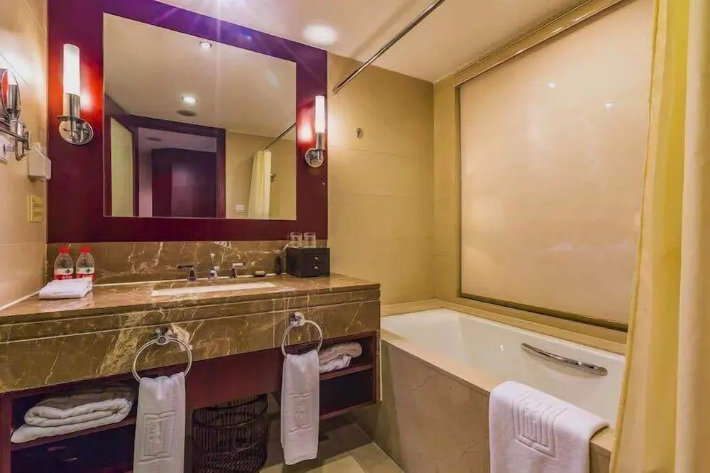 Nanjing Greenland Yuhao Hot Spring Hotel