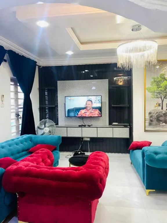 Mr Luxury 2 bedroom apartment ik