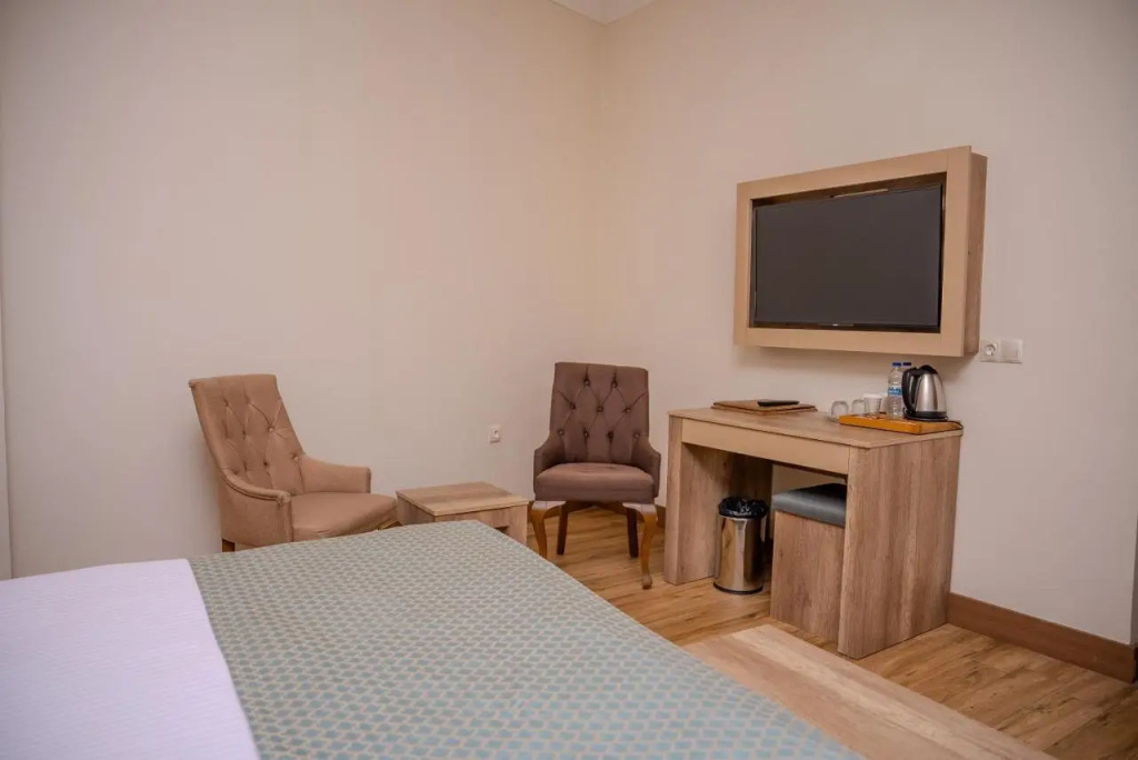 Mari Suites Hotel