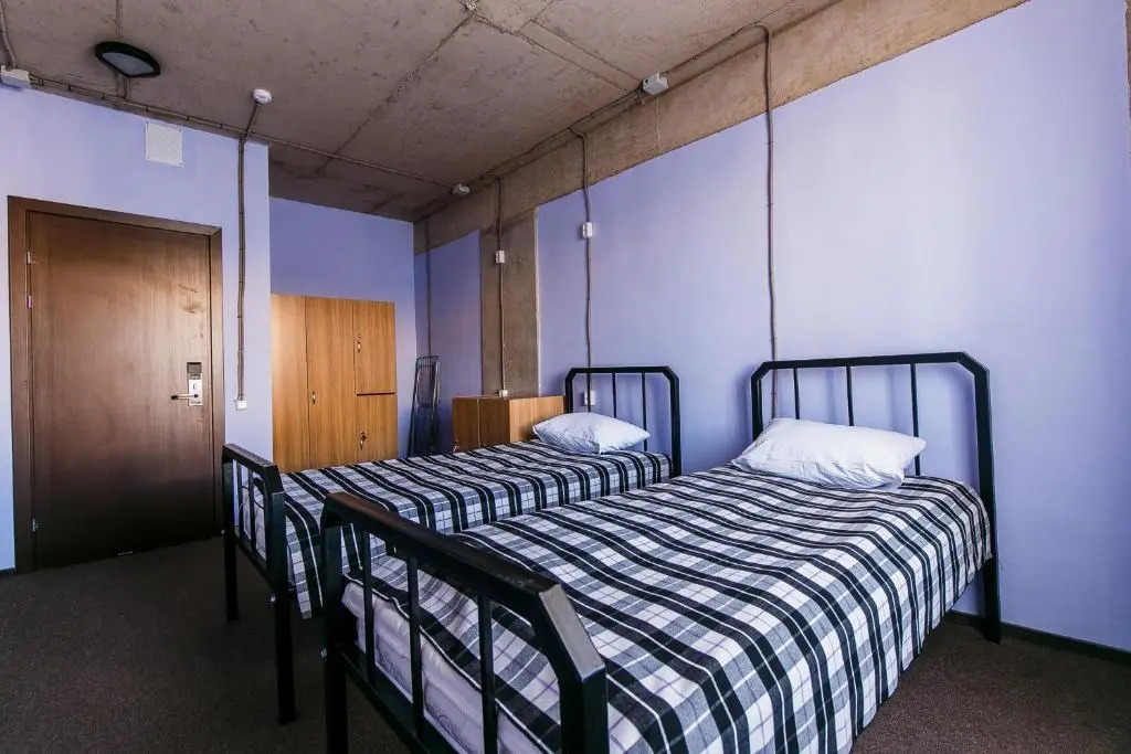 Hostel H8