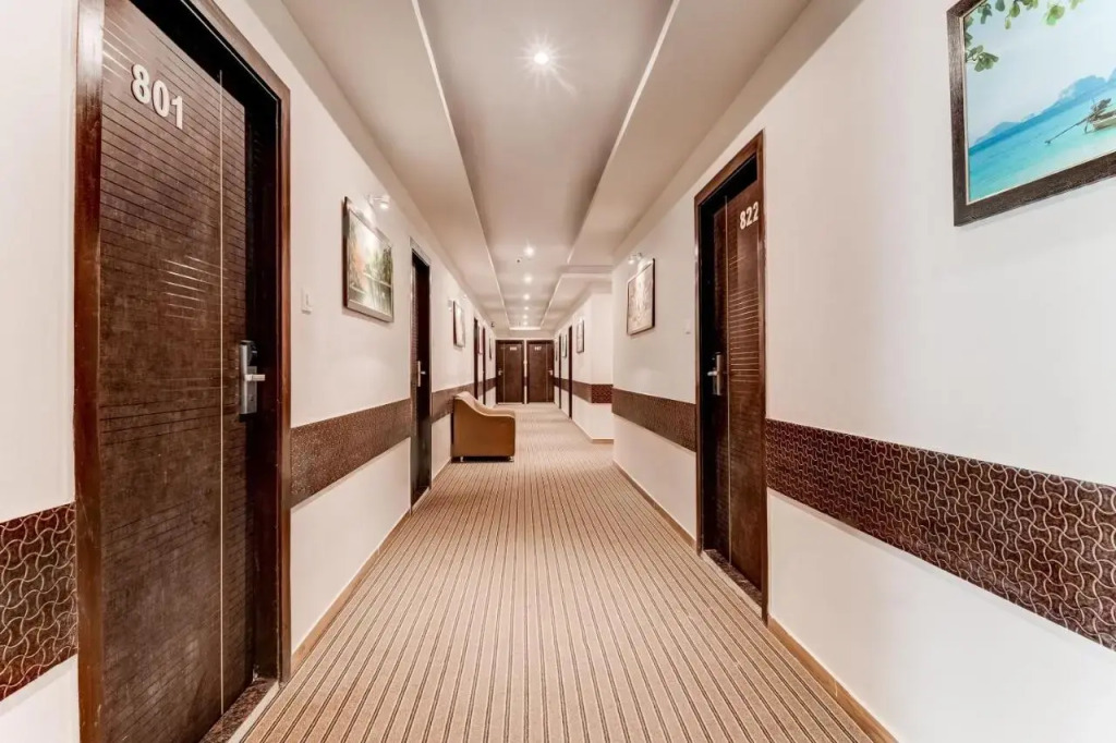 Hotel Pearl's BKC Inn- Near Trade Centre, Visa Consulate