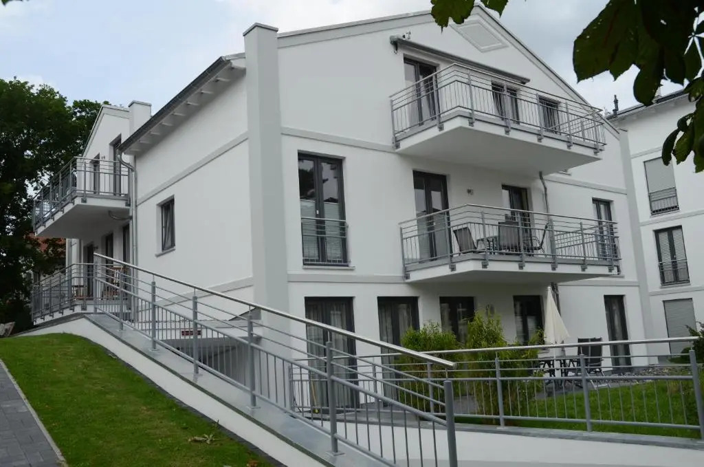 strandnahe FeWo mit 2 Schlafzimmern und Terrasse, Residenz Margarete, Binz