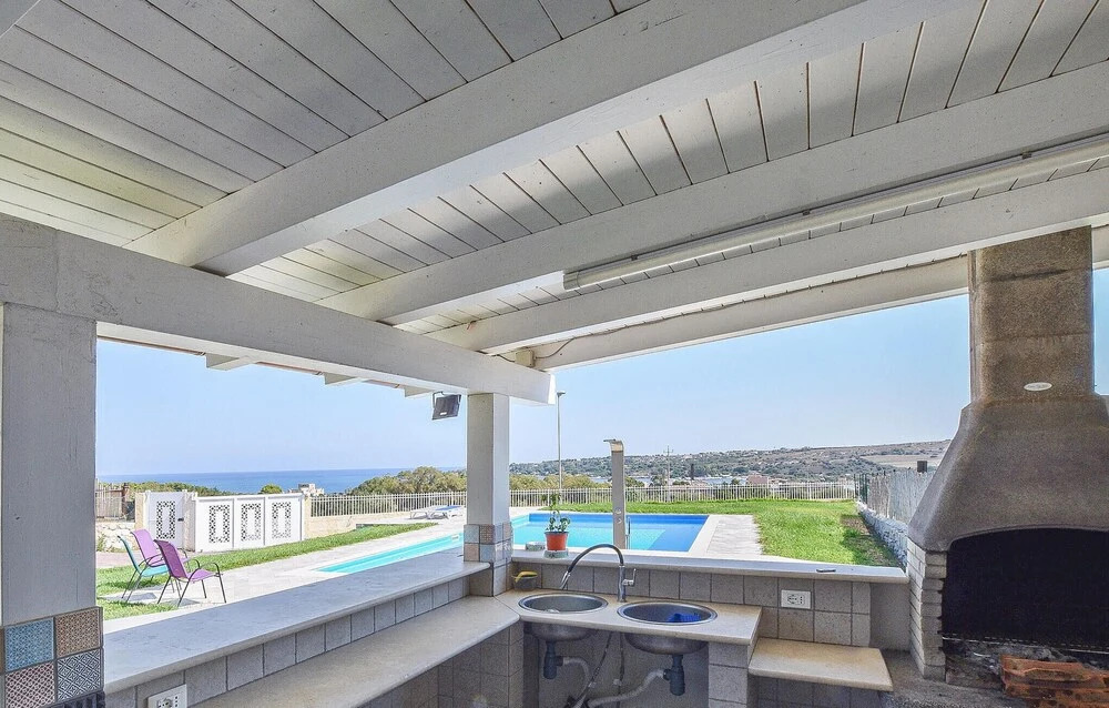 Awesome Home in Augusta With Wifi, 5 Bedrooms and Swimming Pool