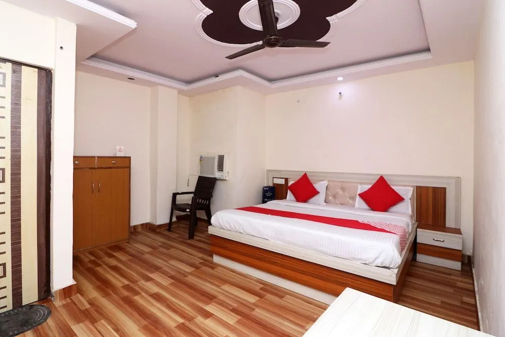 OYO 28331 Hotel Keshav-a Unit Of Ghaziabad Inn