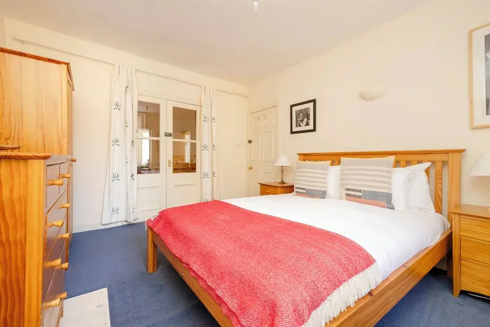 JOIVY Thistle Street - Heart of the City 2-bedroom Apt