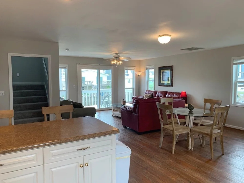 Sea Daze West Duplex - 3 Br Home