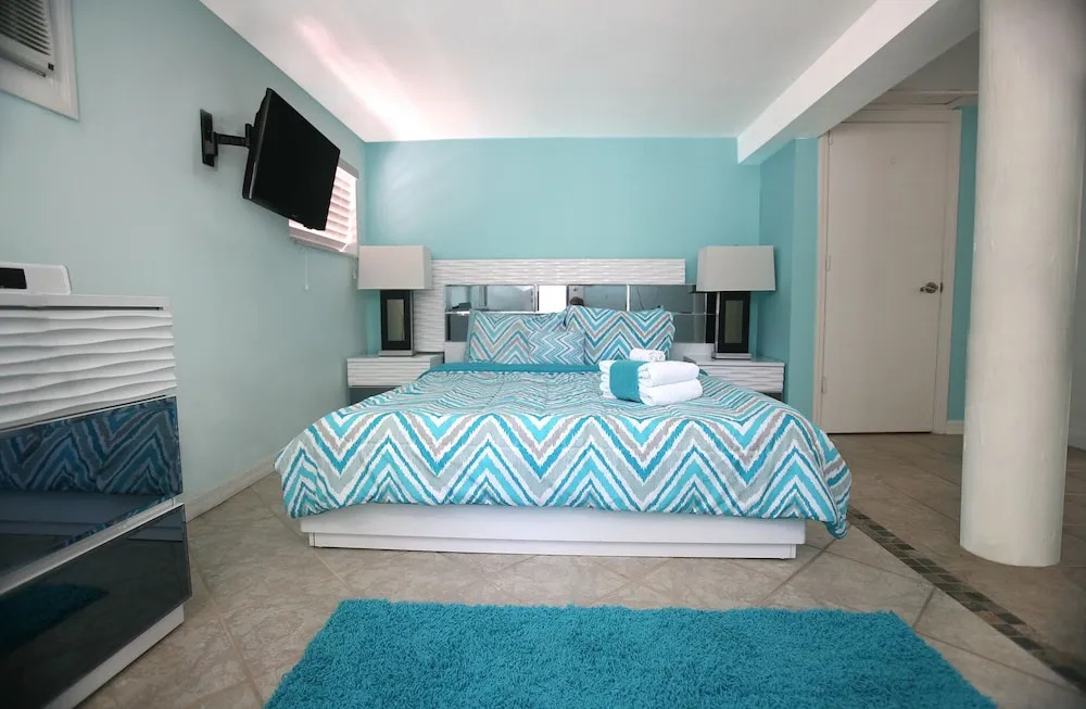 Flamingo Estate #1 - Three Bedroom Apartment