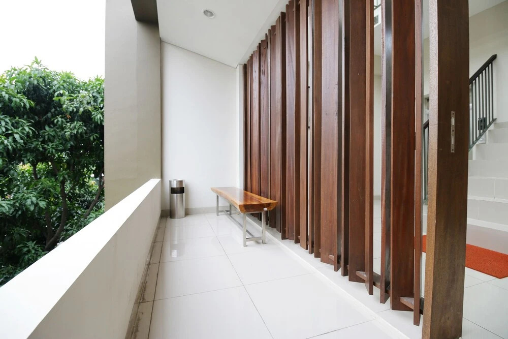 Airy Fatmawati Abdul Majid Raya 12 Jakarta