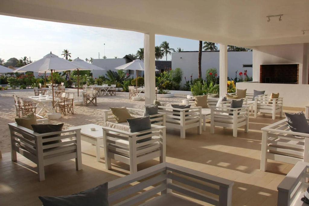Dhow Inn Boutique Hotel