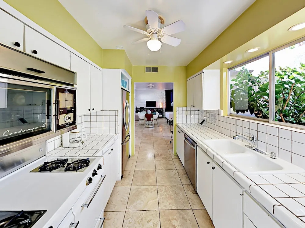 2br/2ba Historic Condo> North Of Old Las Palmas Palm Springs 2 Bedroom Condo