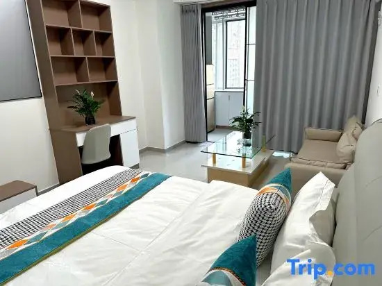 Zhimei·Lingju Hotel (ZhuMadian GaoTieXiZhan JianYe Plaza)
