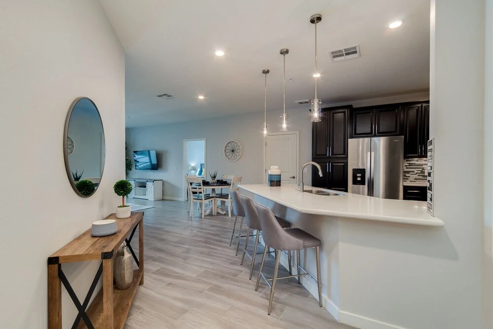 Resort Poolside Two Bedroom + Office and 2 Masters! 30 Night Minimum! by Redawning