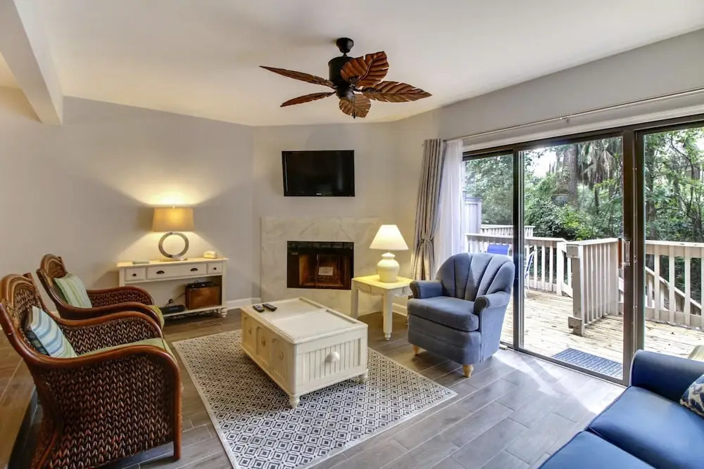 Beachwalk 208