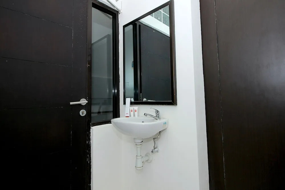 Jati Exclusive Homestay by OYO Rooms