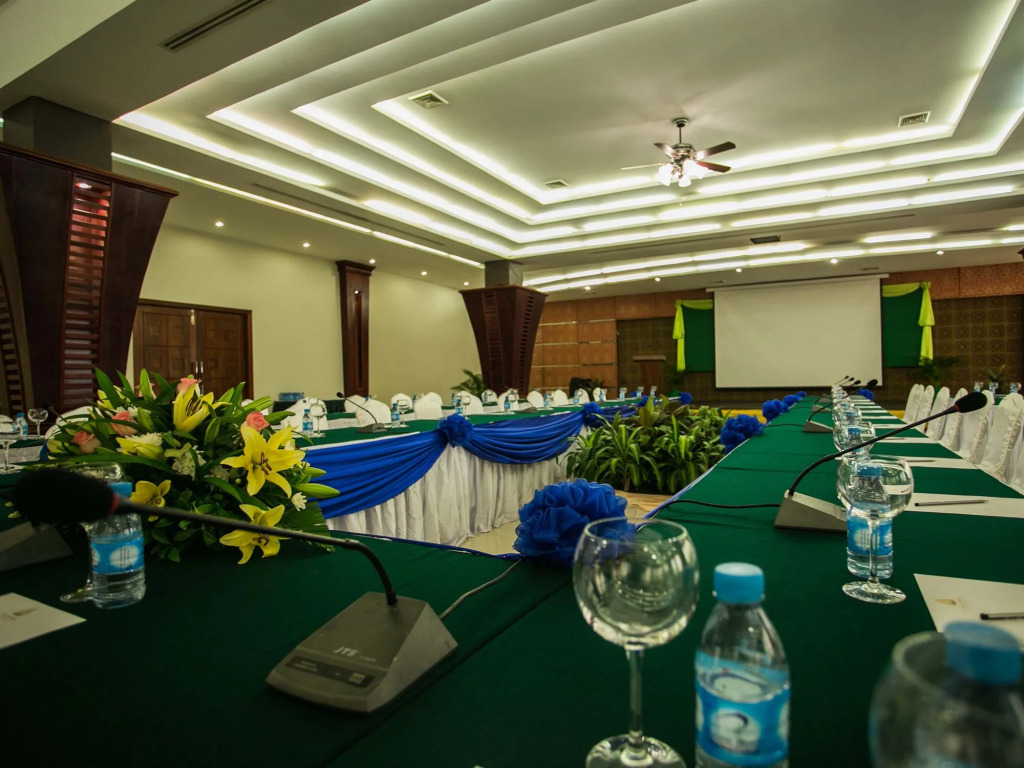 Pacific Hotel & Spa