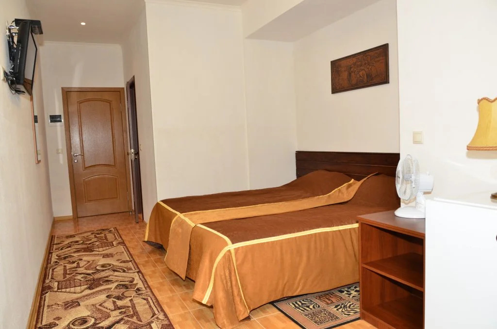 Acorn Hotel