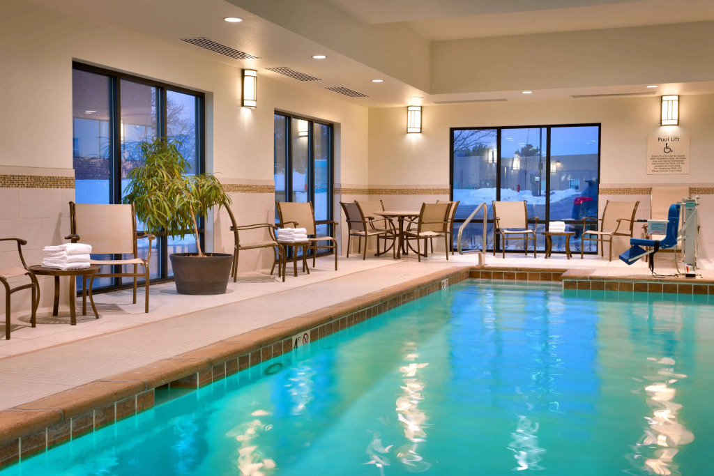 Hampton Inn Omaha/West Dodge Road, Old Mill