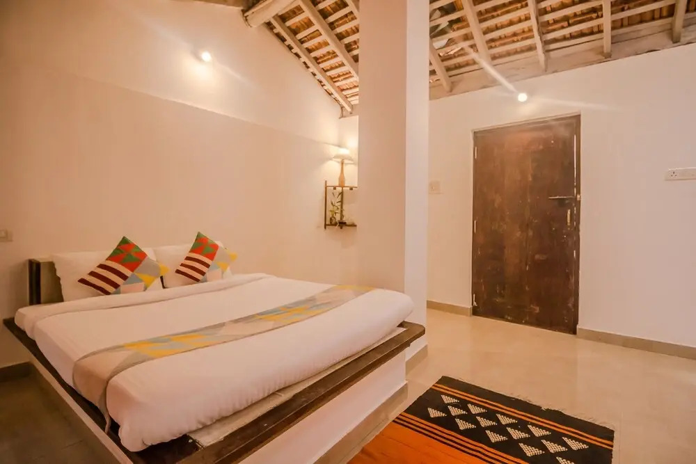 OYO Home 19189 Designer Studio