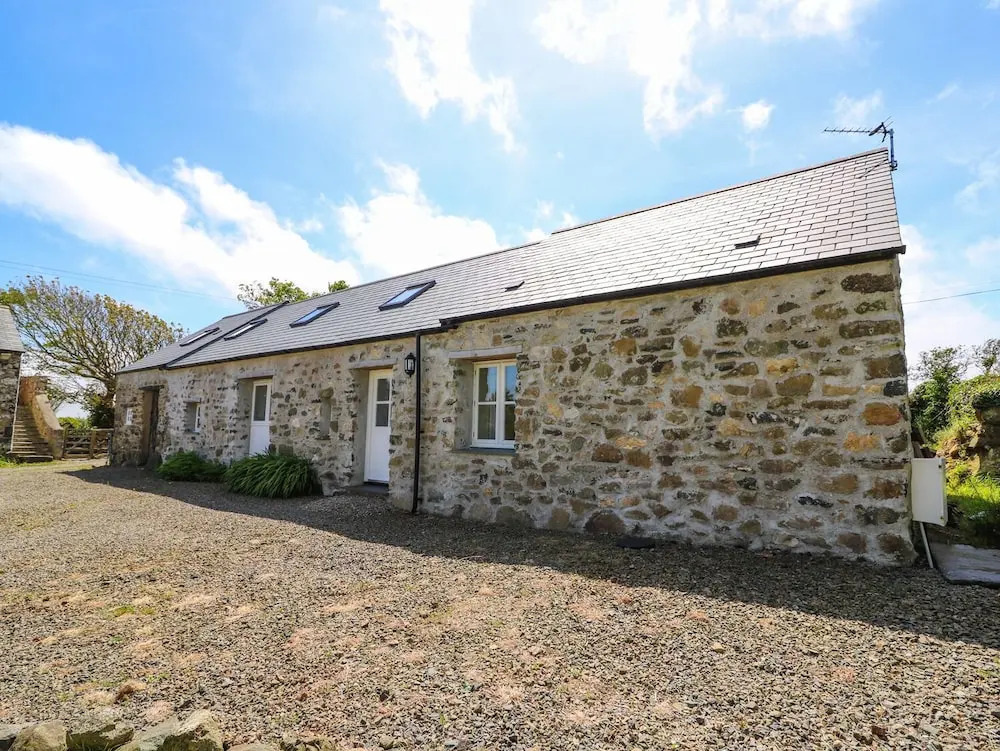 Trefechan Wen Barn