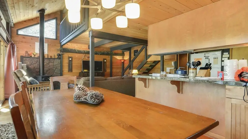 Cluster Cabin 19