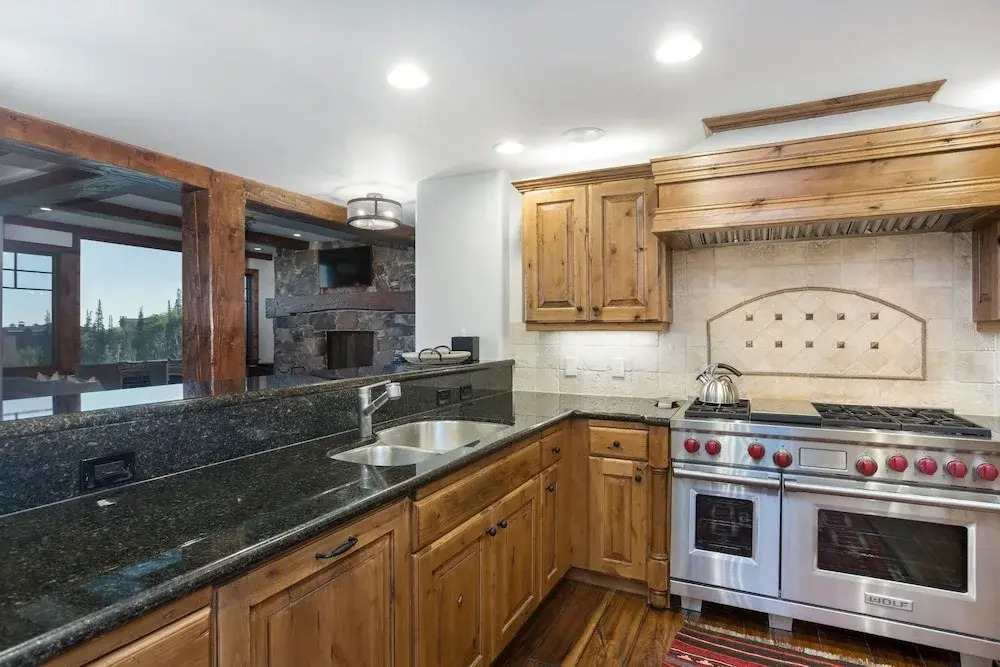 Grand Lodge - 3 Bedroom Condo Deluxe #408 - Ski-in/out by Deer Valley Resort