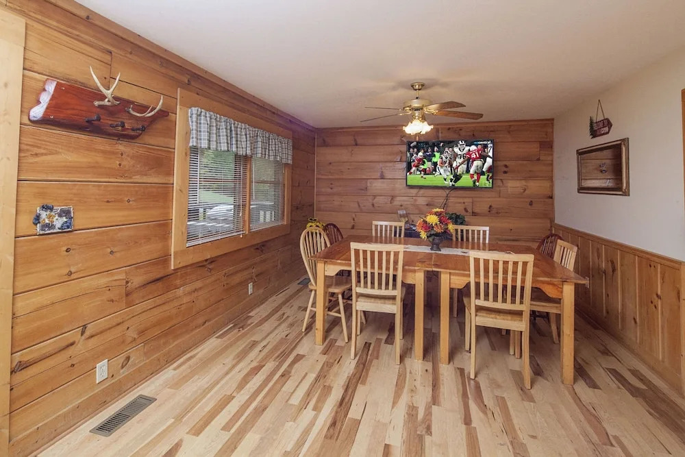 Living The Dream by Eagles Ridge Resort