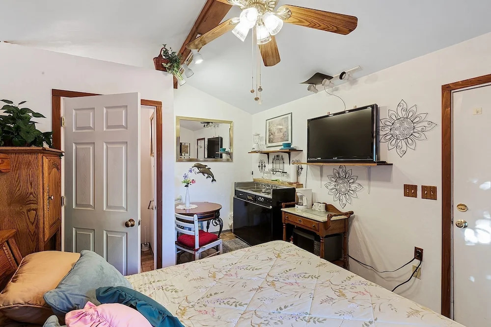 Catalina Haven 3 BR by Casago