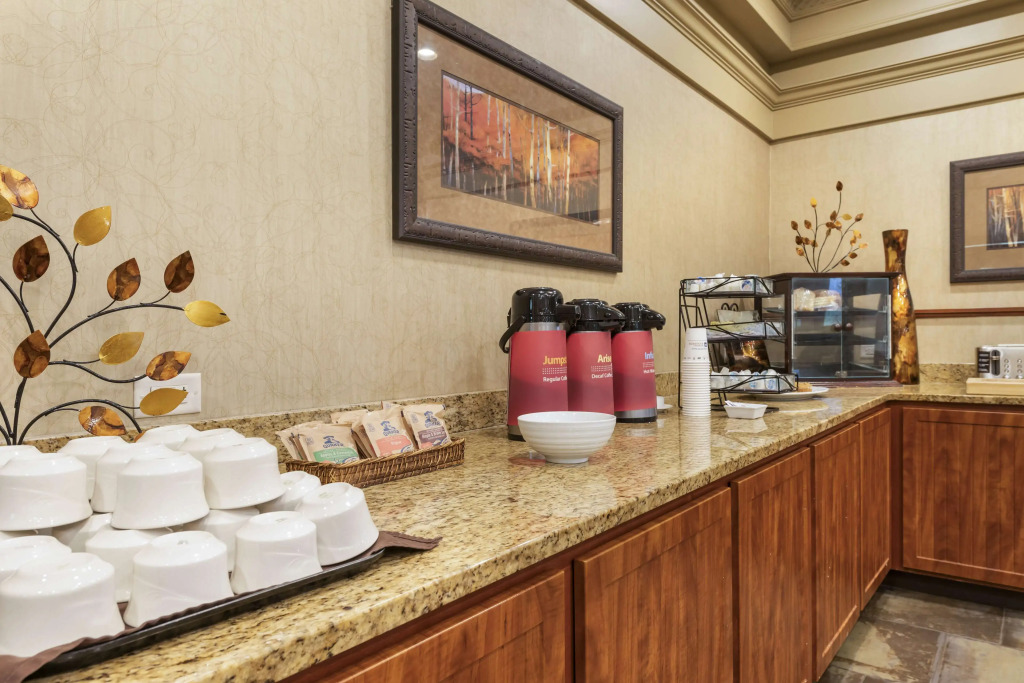 Best Western Plus Ramkota Hotel