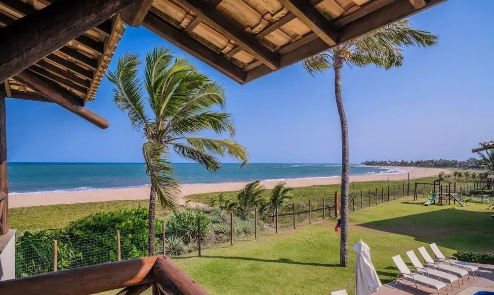 Apt. in a Seaside Condominium Itacimirim-ba Iab109