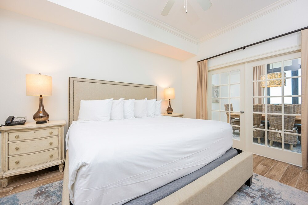 The Oasis 2015 Formerly Phoenix West Ii 2015 3 Bedroom Condo