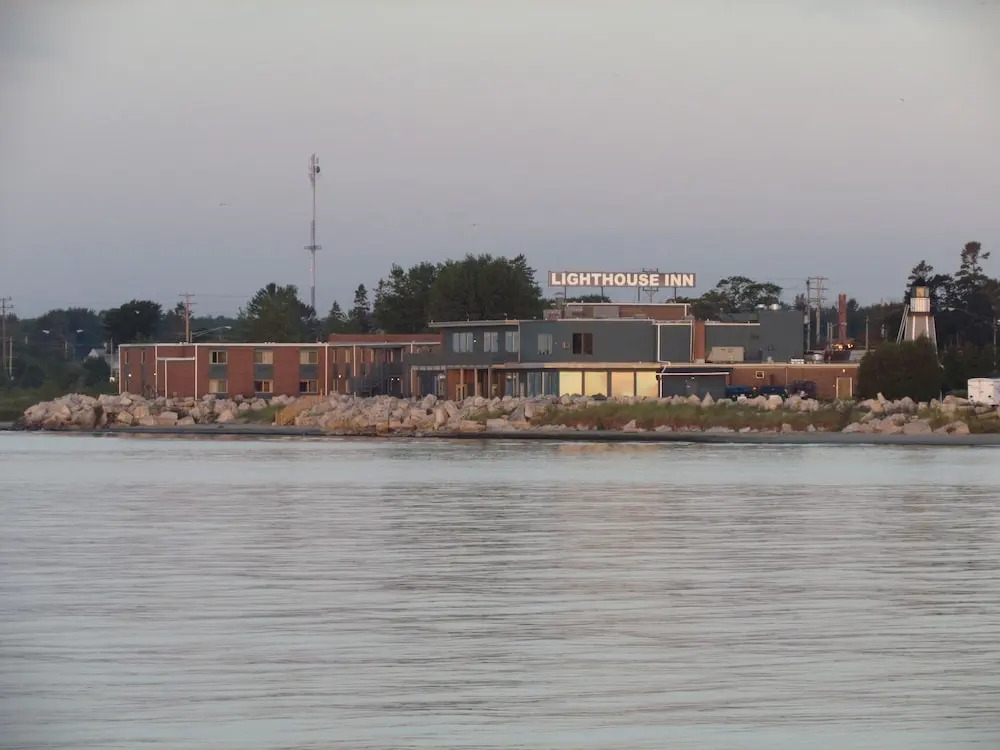 Lighthouse Inn