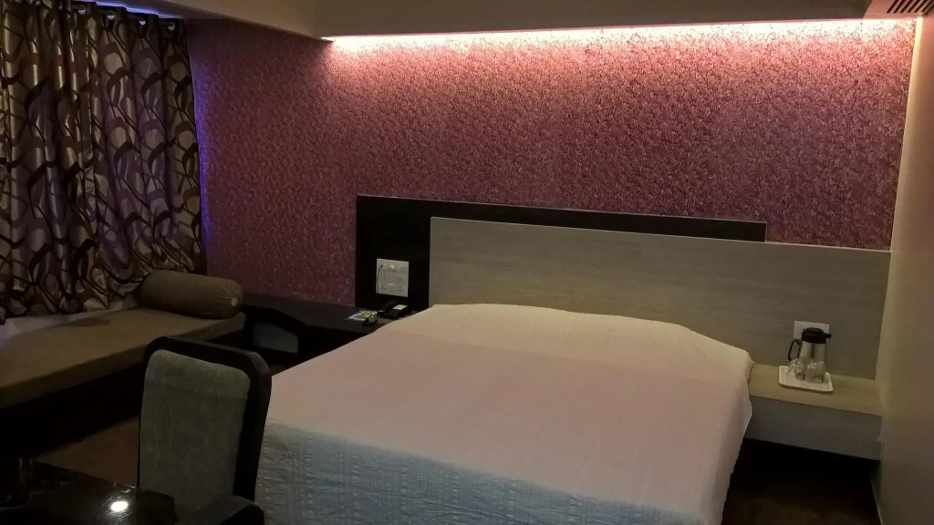 Hotel Supreme