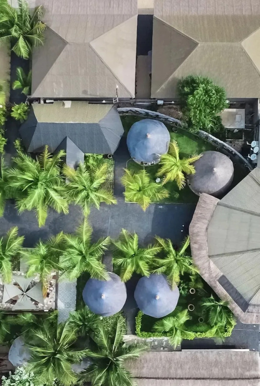 Aborigines beach resort